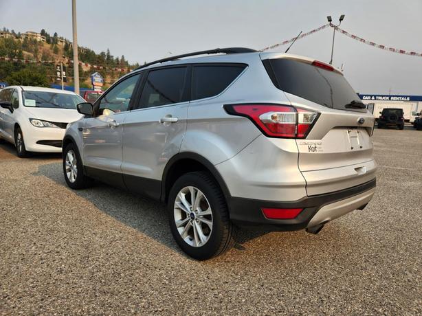 2017 Ford Escape SE | Remote Keyless Entry | 1.5L I4 Engine w/ Auto Start-Stop image 4
