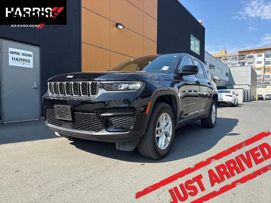 2024 Jeep Grand Cherokee Laredo 4x4 Sport Utility | One Owner | No Reported Acci display photo
