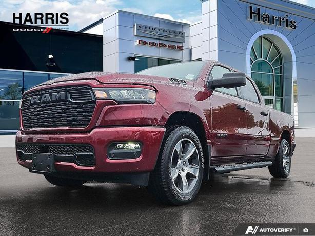 2025 RAM 1500 Tradesman 4x4 Crew Cab 6'4 Box | One Owner | No Reported Accidents image 1