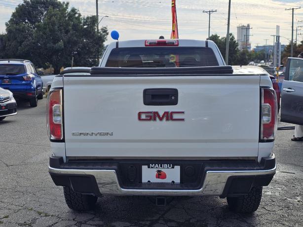 2016 GMC Canyon Extended Cab Long Box 4-Wheel Drive image 3