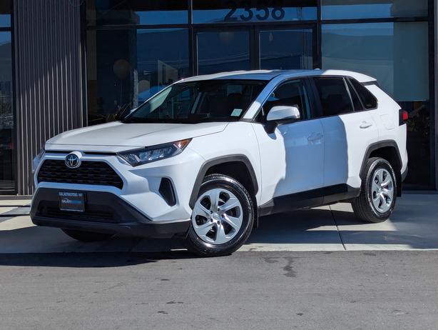 2022 Toyota RAV4 LE - AWD, Heated Seats image 1