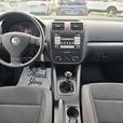 2008 Volkswagen Jetta 4dr I5 Man Trendline thumbnail image 5