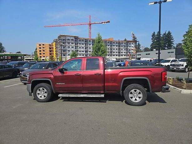2017 GMC Sierra 1500 SLE | Cruise Control! image 3