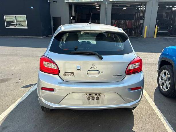 2018 Mitsubishi Mirage ES image 5