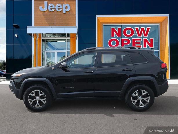 2018 Jeep Cherokee Trailhawk Leather Plus 4x4 | Low Km's | One Owner! image 3