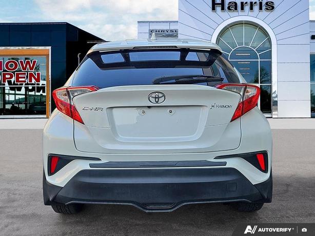 2018 Toyota C-HR XLE image 5