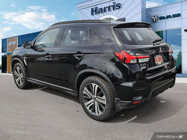 2022 Mitsubishi RVR SE AWD | Heated Seats! image 4