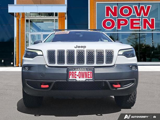 2019 Jeep Cherokee Trailhawk 4x4 | One Owner | No Reported Accidents! image 2