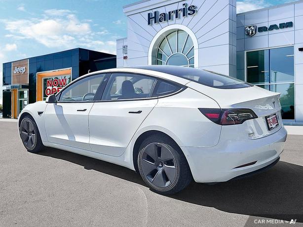 2021 Tesla Model 3 Standard Range Plus RWD | Heated Seats! image 4