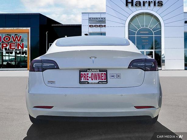 2021 Tesla Model 3 Standard Range Plus RWD | Heated Seats! image 5