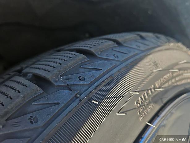 2021 Tesla Model 3 Standard Range Plus RWD | Heated Seats! image 7