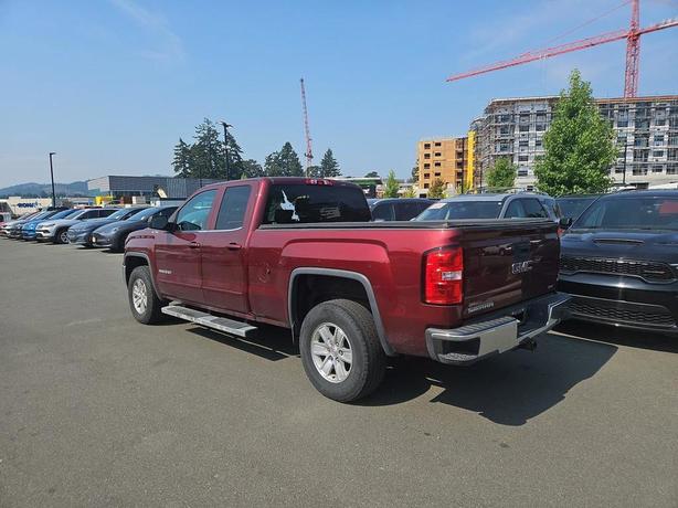 2017 GMC Sierra 1500 SLE | Cruise Control! image 4
