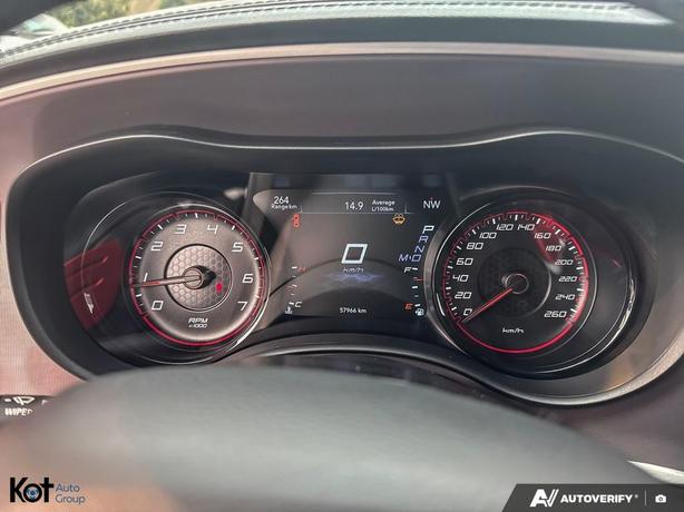 2022 Dodge Charger SXT image 8