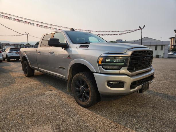 2022 RAM 3500 Limited | 6.7L Cummins Turbo Diesel | Power Sunroof | Night Editio image 2