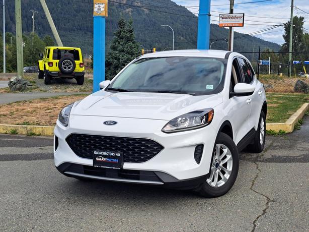 2020 Ford Escape AWD image 1