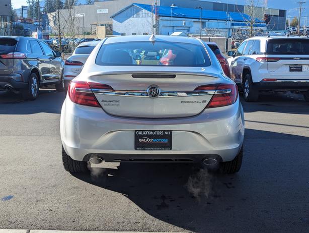 2017 Buick Regal image 7