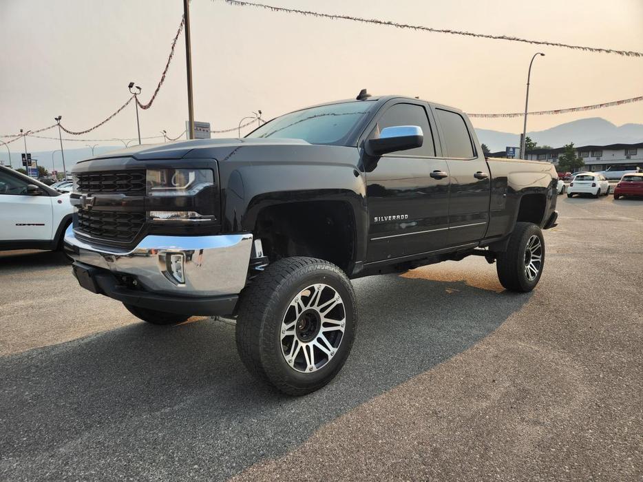 2017 Chevrolet Silverado 1500 LT | Lifted | Remote Keyless Entry | Bluetooth | B display photo