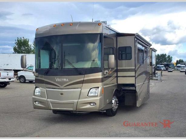 Used 2005 Winnebago Vectra 36RD image 3