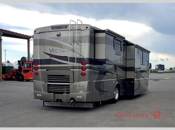 Used 2005 Winnebago Vectra 36RD image 5