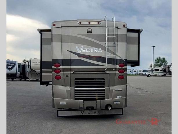 Used 2005 Winnebago Vectra 36RD image 6