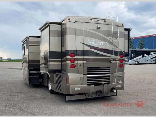 Used 2005 Winnebago Vectra 36RD image 7