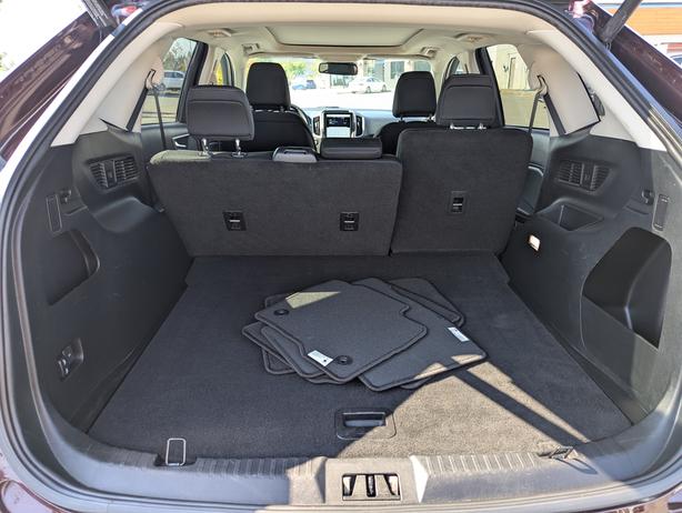 2022 Ford Edge SEL - Sunroof, AWD, Heated Seats image 8