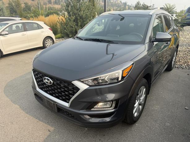 2021 Hyundai Tucson Preferred image 2