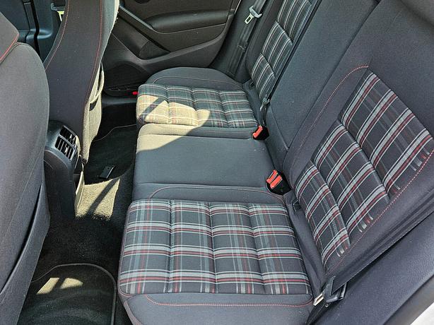 2012 Volkswagen  GTI PZEV image 5