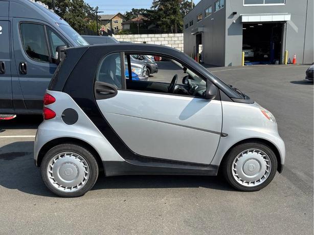 2008 Smart Fortwo | No Reported Accidents! image 4