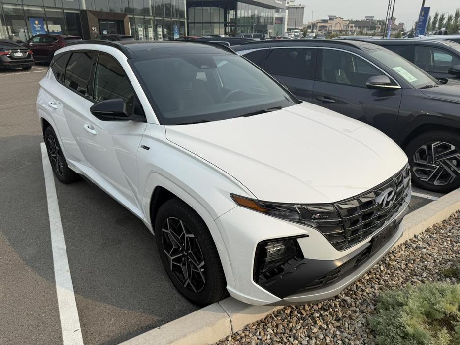 2024 Hyundai Tucson Hybrid N-Line display photo