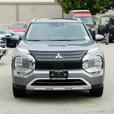 2023 Mitsubishi Outlander thumbnail image 3