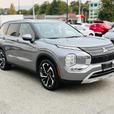 2023 Mitsubishi Outlander thumbnail image 4