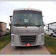 Used 2016 Winnebago Sightseer 33C thumbnail image 2