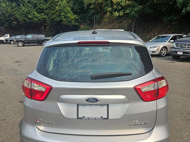 2013 Ford  C-Max Hybrid SE image 2