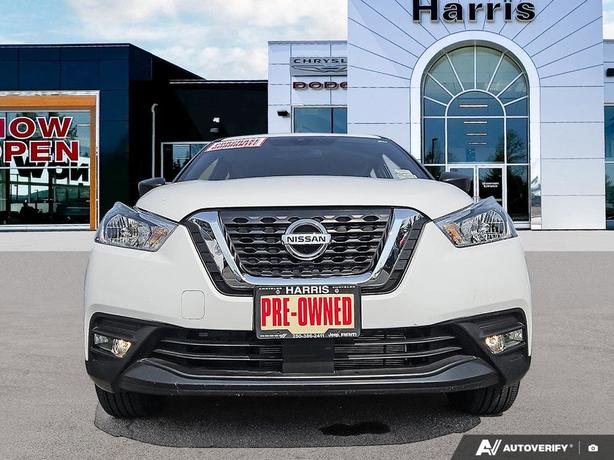 2020 Nissan Kicks S FWD Sport Utility | Back-Up Camera | One Owner! image 2