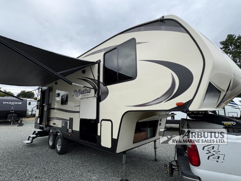 Used 2019 Grand Design Reflection 150 Series 230RL display photo