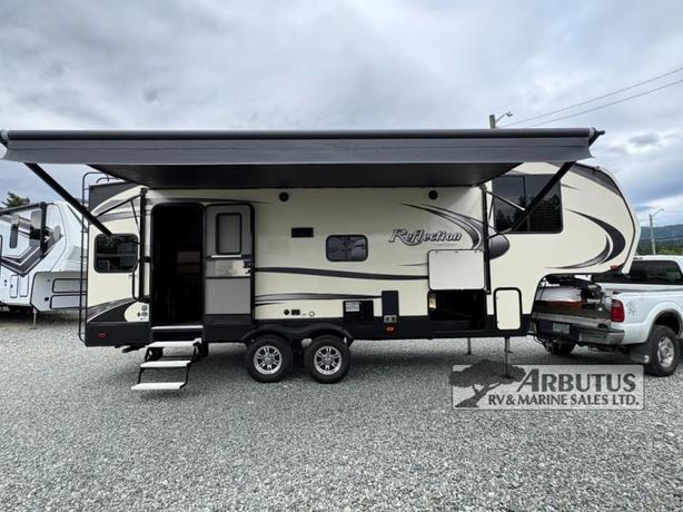 Used 2019 Grand Design Reflection 150 Series 230RL image 6