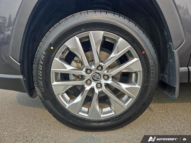 2020 Toyota RAV4 XLE AWD | One Owner | Premium Pkg! image 6
