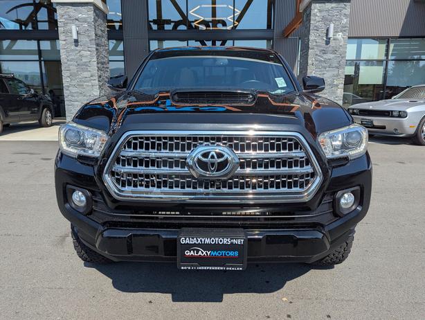 2016 Toyota Tacoma V6 image 3