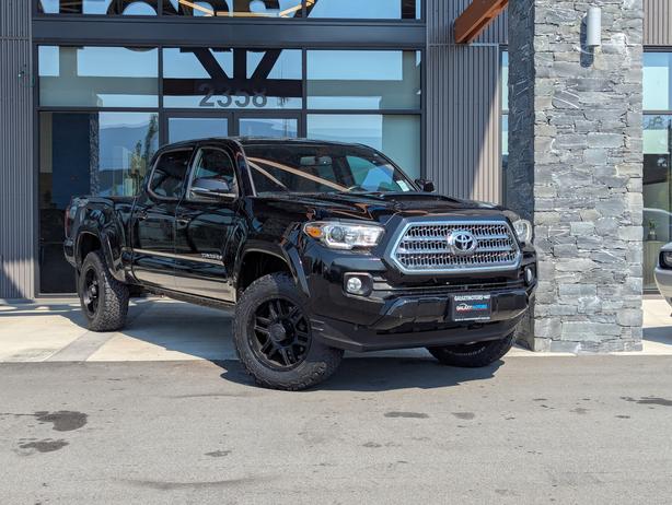 2016 Toyota Tacoma V6 image 4