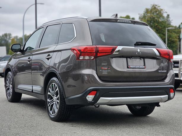 2017 Mitsubishi Outlander image 7