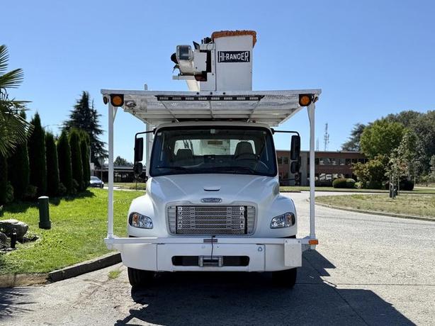 2010 Freightliner M2 106 Terex Diesel Bucket Truck with 11-Foot Dump (Air Brakes image 3
