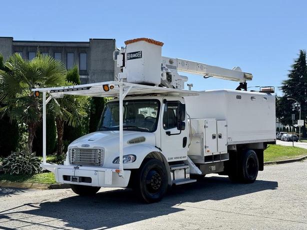 2010 Freightliner M2 106 Terex Diesel Bucket Truck with 11-Foot Dump (Air Brakes image 5