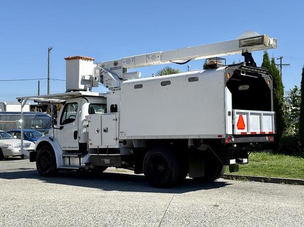 2010 Freightliner M2 106 Terex Diesel Bucket Truck with 11-Foot Dump (Air Brakes image 7