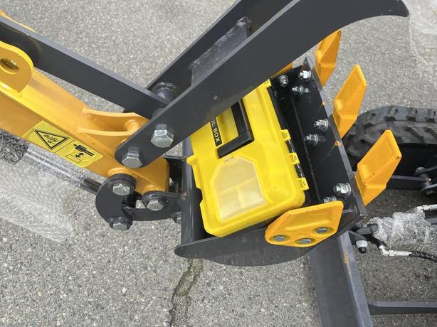 2024 AGT Industrial MX12R Mini Excavator 420CC Gas Engine (New) image 3