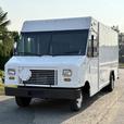 2012 Ford Econoline E450 Super Duty 16-Foot Cargo Step Van with Shelving thumbnail image 4