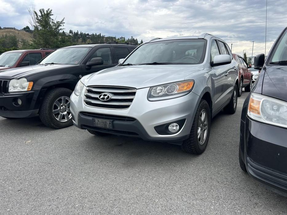 2012 Hyundai Santa Fe GL display photo