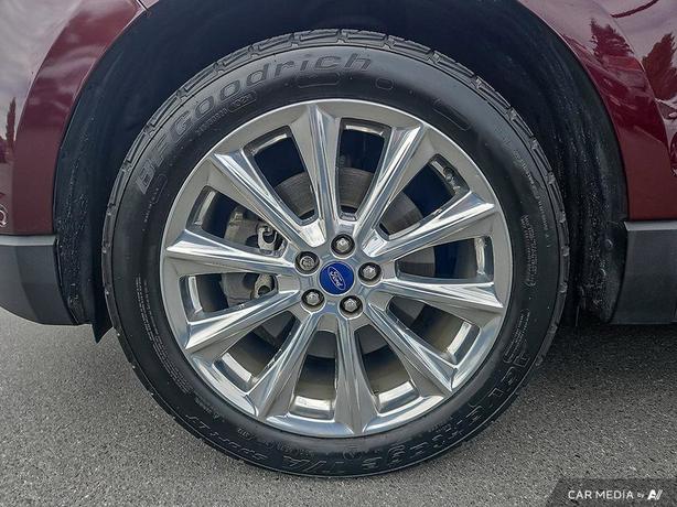 2017 Ford Edge Titanium AWD | No Reported Accidents! image 6