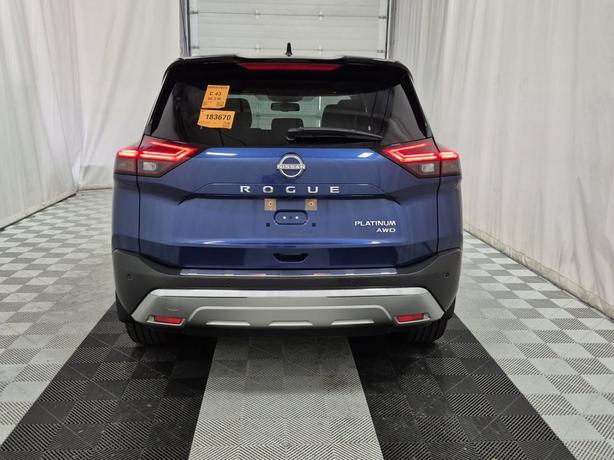 2022 Nissan Rogue Platinum AWD | One Owner! image 5