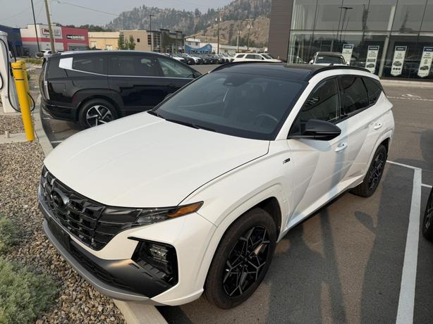 2024 Hyundai Tucson Hybrid N-Line image 2